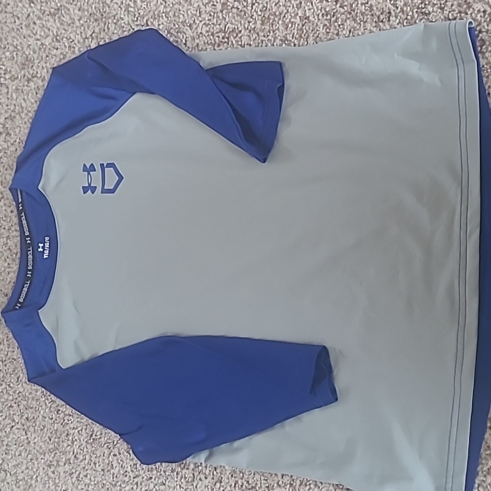 Boy's baseball style shirt